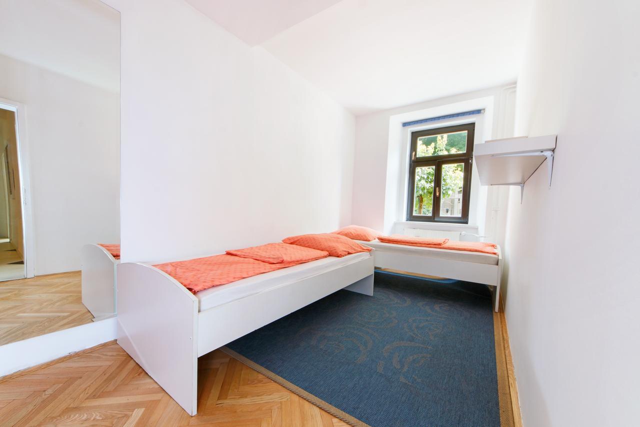 Apartments Vega Λιουμπλιάνα Δωμάτιο φωτογραφία
